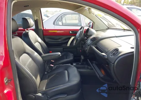 2008 Volkswagen New Beetle S из США, поврежденный, VIN 3VWPG31C68M503316